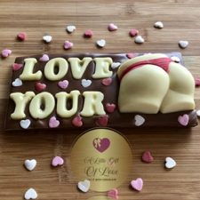 Cheeky Love Chocolate Bar - Image 2